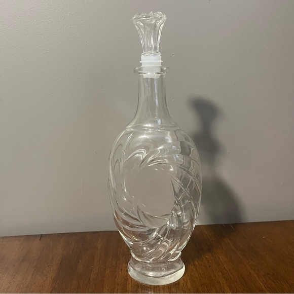 Vintage 1970s Italian Clear Glass Decanter Bottle with Stopper - Picture 5 of 12